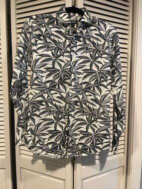 Express Men's Black & White Tropical Leaf Button-Down Shirt - Unisex??